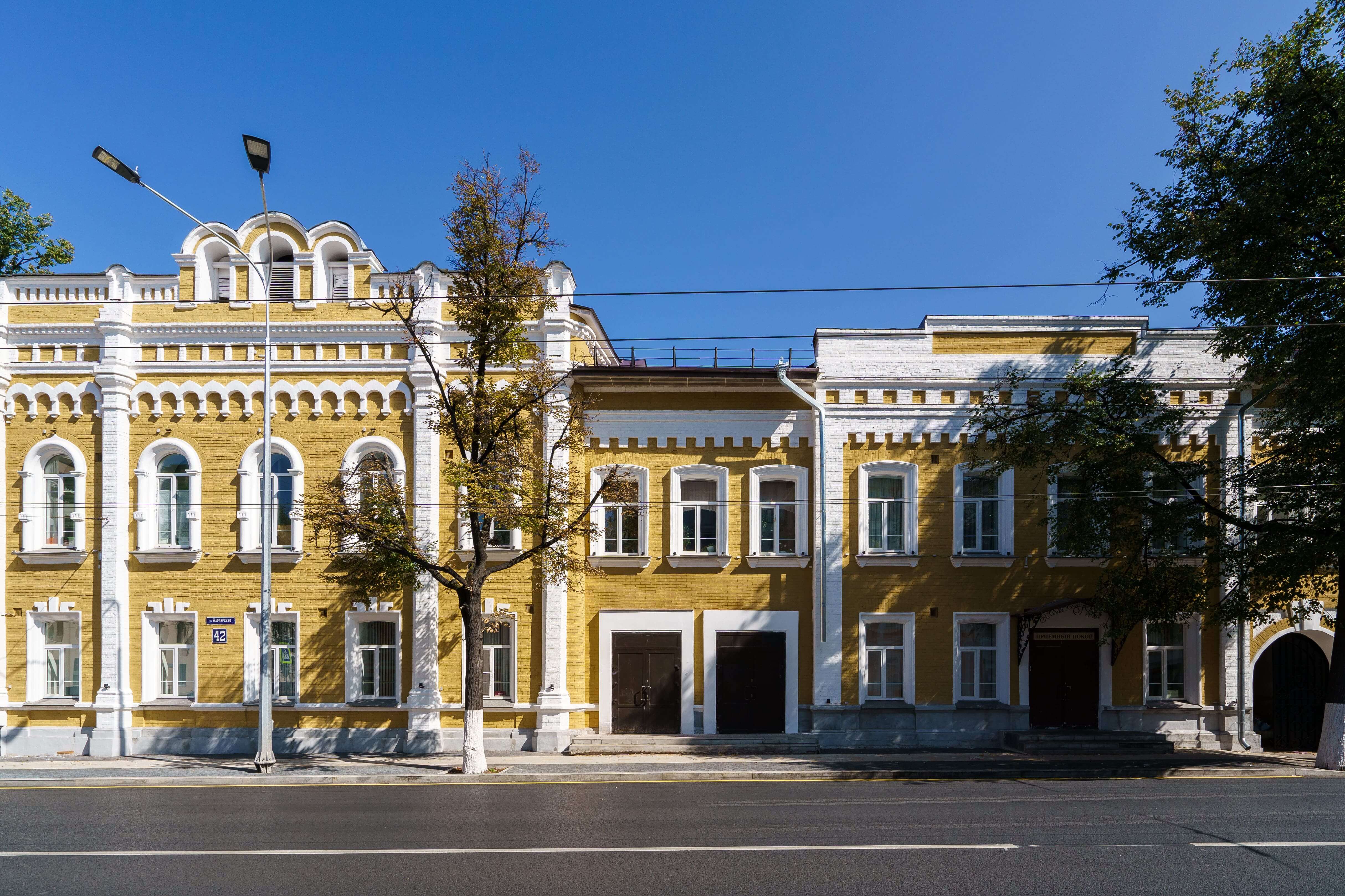 Здание Александровской женской богадельни с родовспомогательным отделением